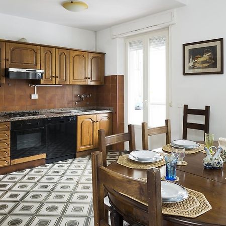 Casa Adriana Βίλα Λίντο ντι Καμαϊόρε Εξωτερικό φωτογραφία
