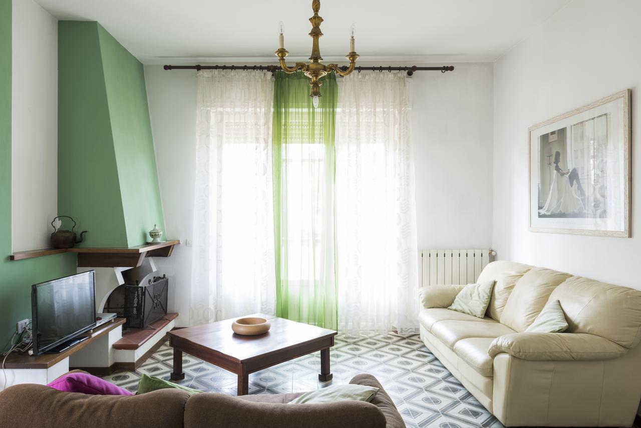 Casa Adriana Βίλα Λίντο ντι Καμαϊόρε Εξωτερικό φωτογραφία